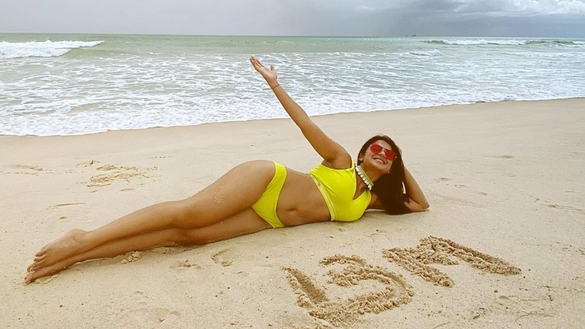 Jennifer Winget Xxx Photo Download - Jennifer Winget celebrates milestone of 13 million Instagram followers by  sharing sizzling bikini pictures | Tv News â€“ India TV