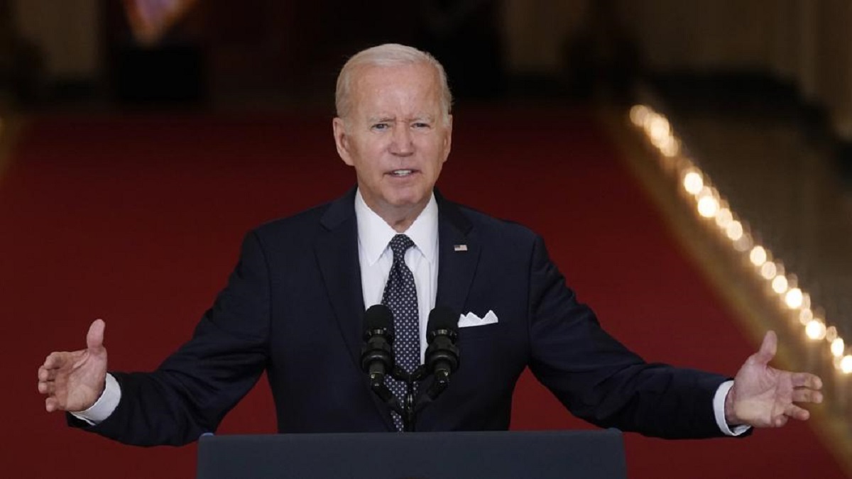 US school shootings: 'Minimum age for purchasing weapons should be raised from 18 to 21', says Joe Biden