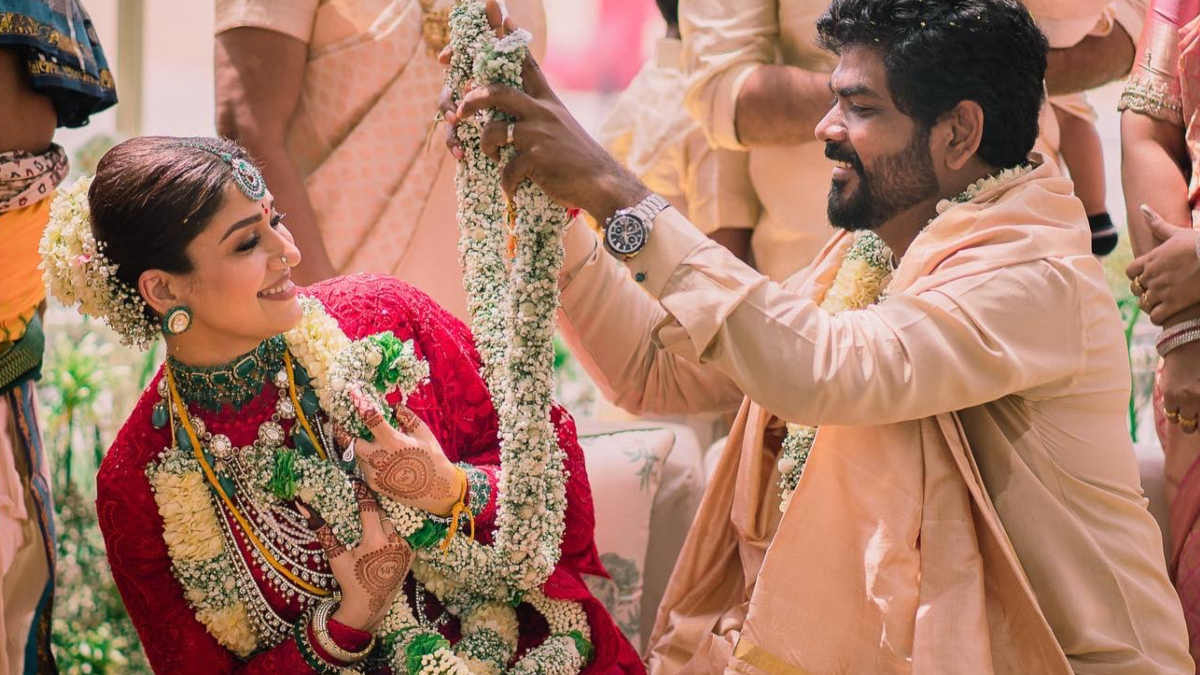 Nayanthara Vignesh Shivans Wedding Inside Photos Bride Ducks As Filmmaker Puts Varmala On Her 5250