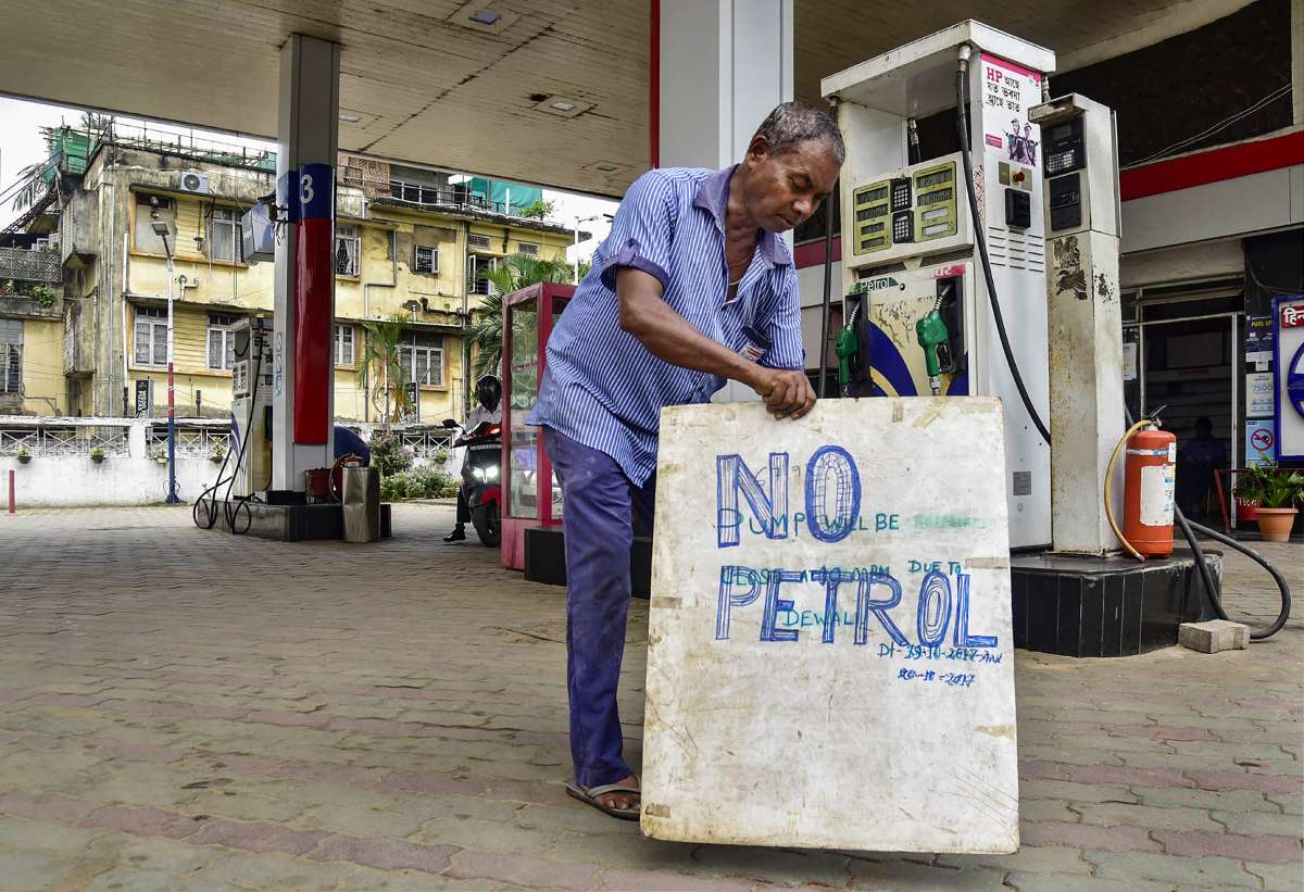 Petrol, diesel shortage news triggers panic: Here's what govt says