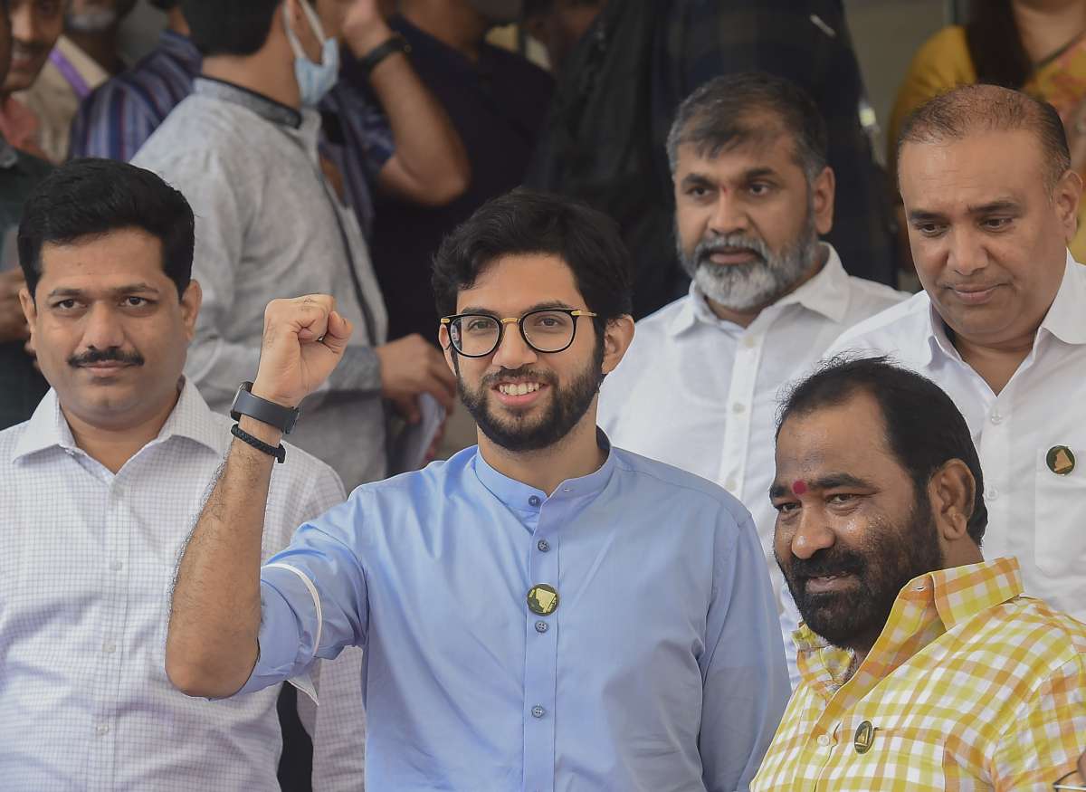 Aaditya Thackeray predicts mid-term polls in Maha, says Shinde govt will collapse