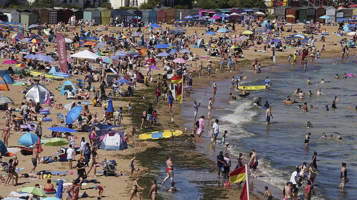 UK govt holds emergency meet as Britain issues its first-ever 'red' alert for extreme heat