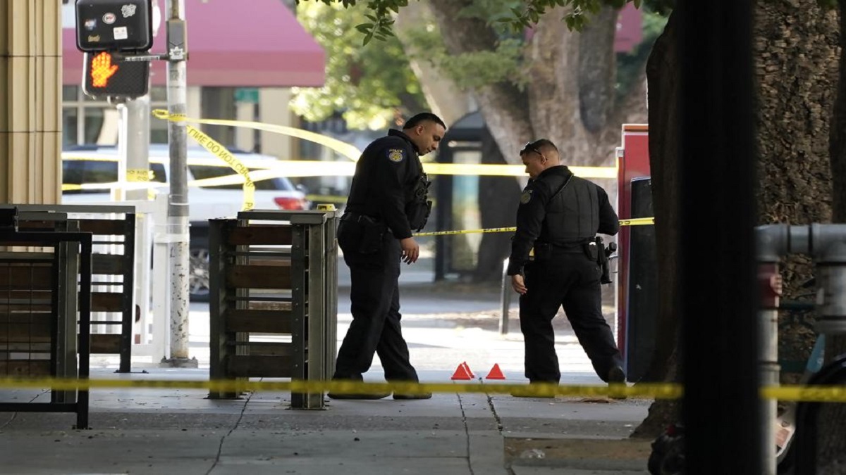 1 killed, 4 wounded in shooting outside Sacramento nightclub