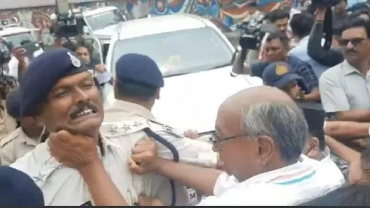 Digvijaya Singh grabs policeman by collar in Bhopal; MP CM asks 'did Rahul Gandhi ask to do so?'