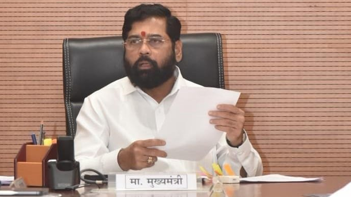 Maharashtra CM Eknath Shinde Takes Charge At Mantralaya; Bal Thackeray ...