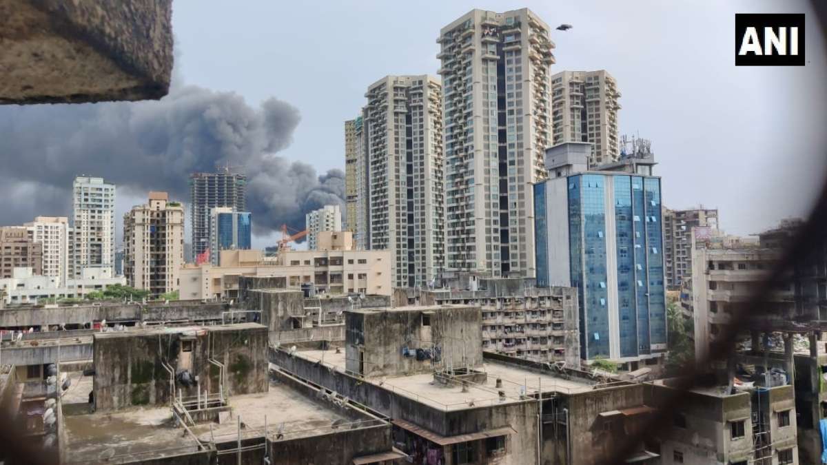 Mumbai: One dead after fire breaks out in Andheri West near star Bazar; rescue ops underway