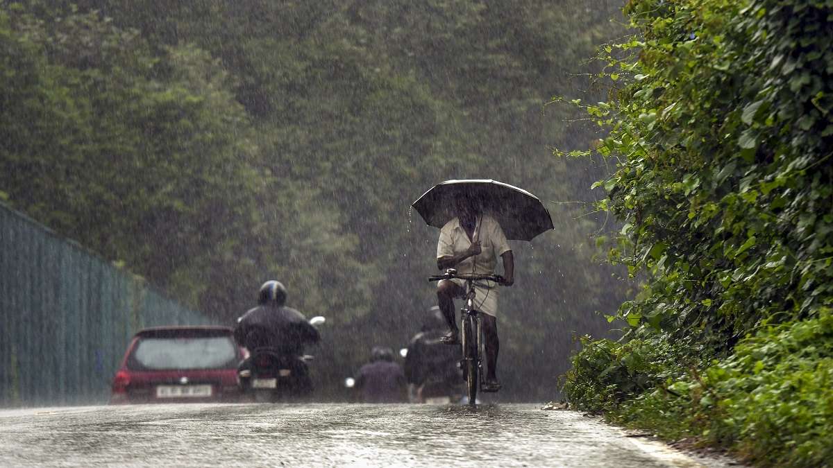 Kerala rains monsoon alert heavy downpour thunderstorms IMD ...