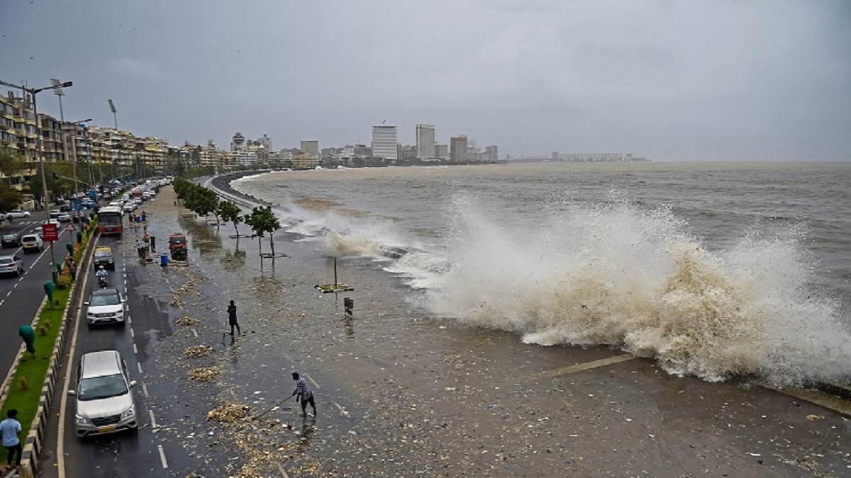 Attention, Mumbaikars - Beaches in city only to be open from 6am to ...