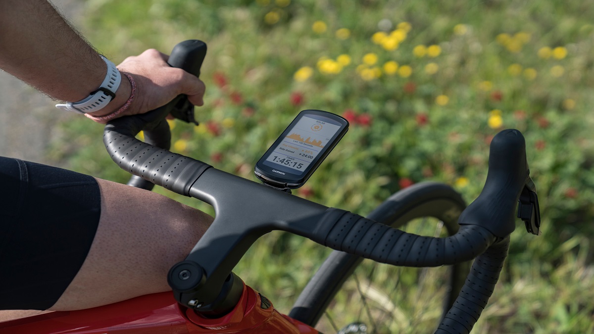 Garmin launches Edge 1040 bike computer with solar charging