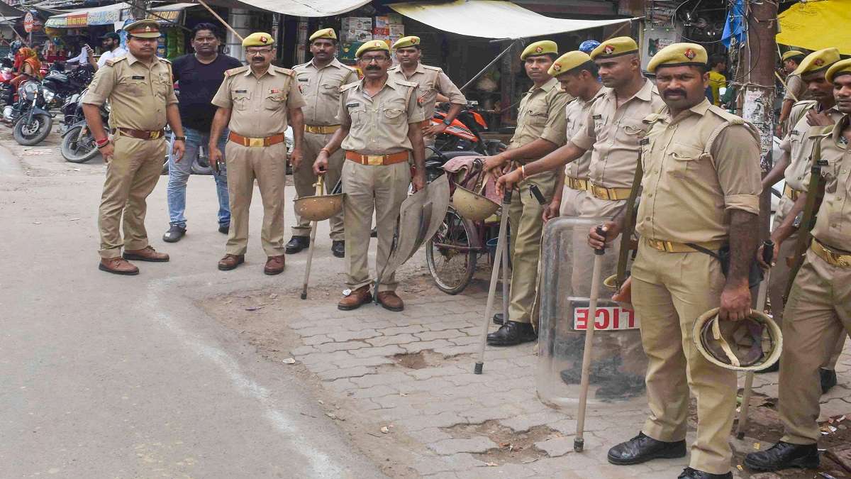 UP: School students form gangs, hurl low intensity bombs to prove their group's supremacy; 11 held so far