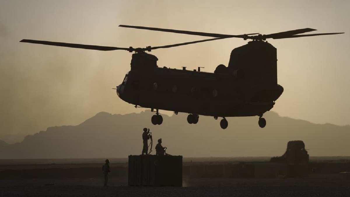 US army grounds entire Chinook helicopter fleet amid engine fire concerns