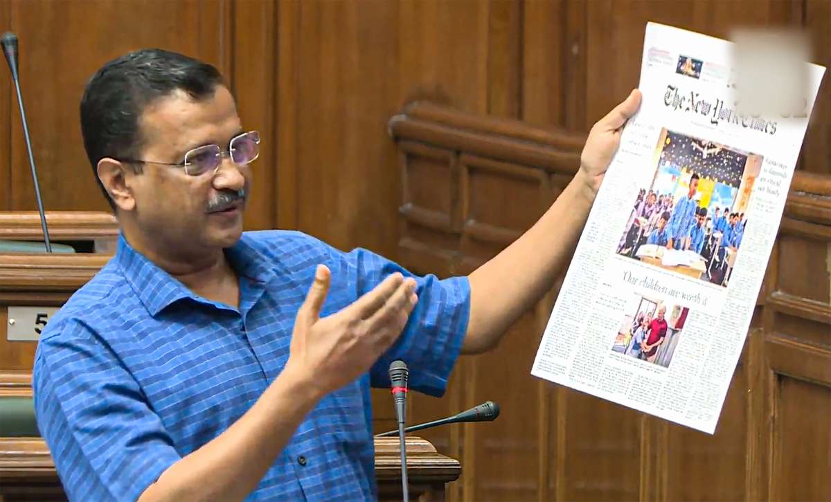 Kejriwal launches virtual school for students across the country