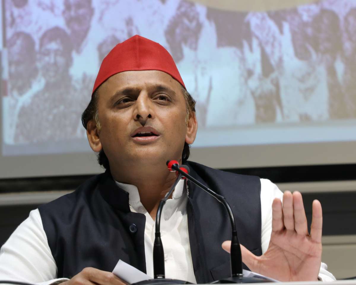 People already getting 5Gs of ‘garibi, ghotala, ghapla, ghalmel, gorakhdhanda’ under BJP: Akhilesh Yadav