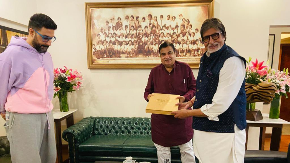 Amitabh & Abhishek Bachchan meet Minister Nitin Gadkari for National Road Safety Mission; see pics