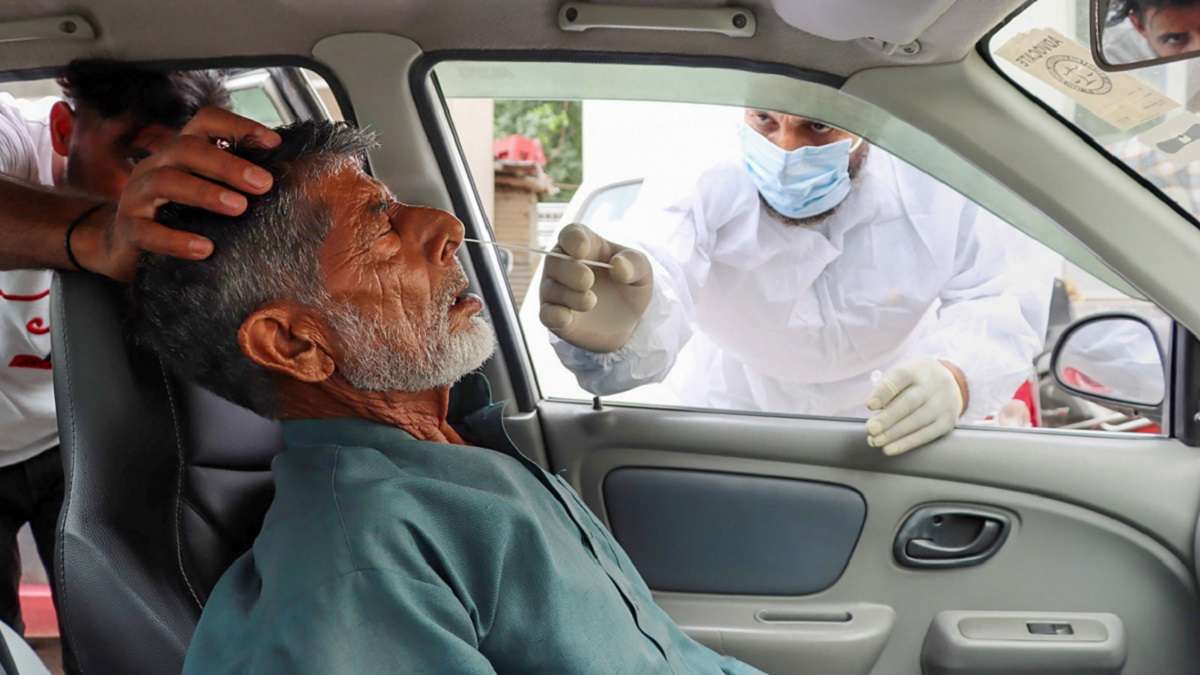 India reports 5,439 fresh COVID cases in last 24 hours, active cases drop to 65,732