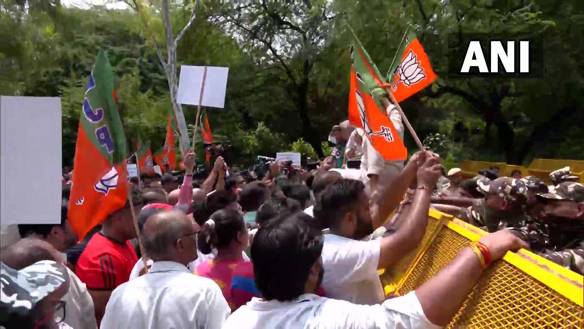 Delhi Excise Policy: BJP workers stage protest outside CM Kejriwal's residence, Adesh Gupta detained