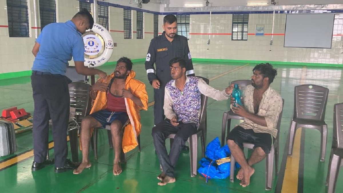 Amid extreme weather, Coast Guard rescues 14 fishermen from sinking boat off Daman coast