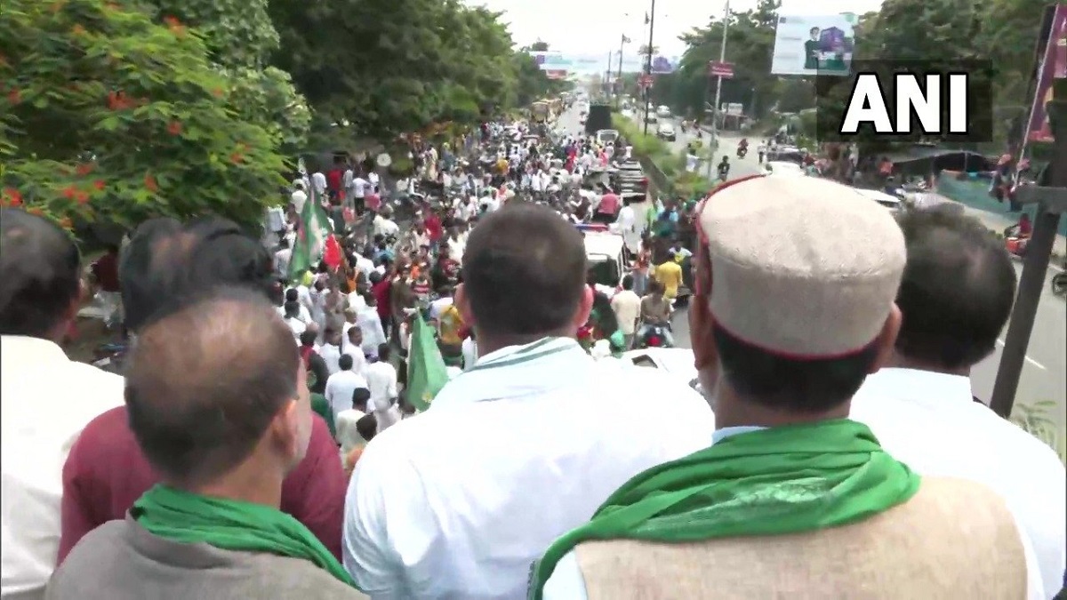 Bihar: RJD holds 'Pratirodh' yatra in Patna over inflation, unemployment