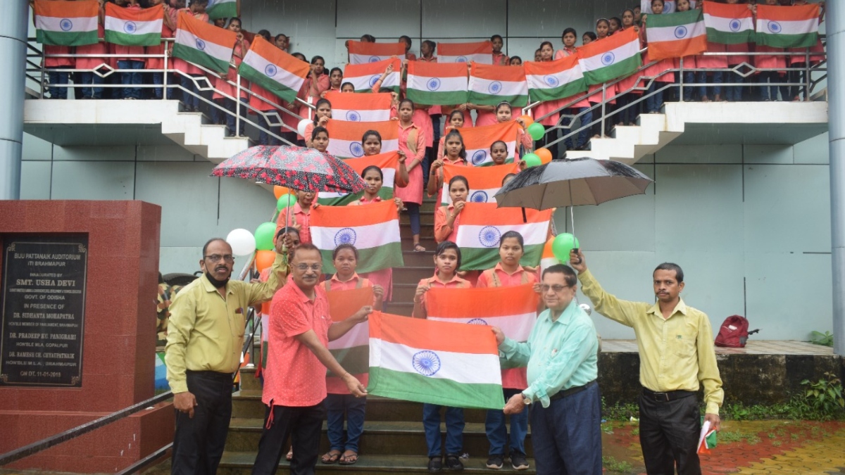 Har Ghar Tiranga: 13 feet tall India Map weighing 400 kg installed outside ITI Berhampur