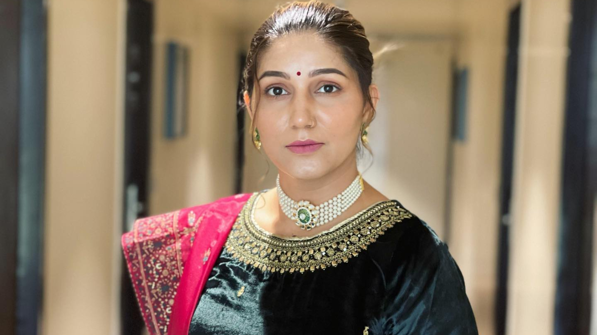 1200px x 675px - Sapna Chaudhary accused of cheating, faces arrest warrant for not  performing at event | Celebrities News â€“ India TV