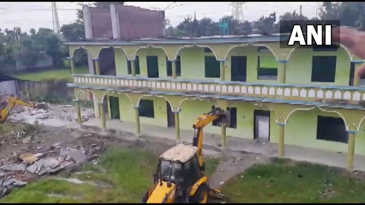 Assam Madrasa demolished following arrests of Imam, teachers over al-Qaeda  links | VIDEO | India News – India TV