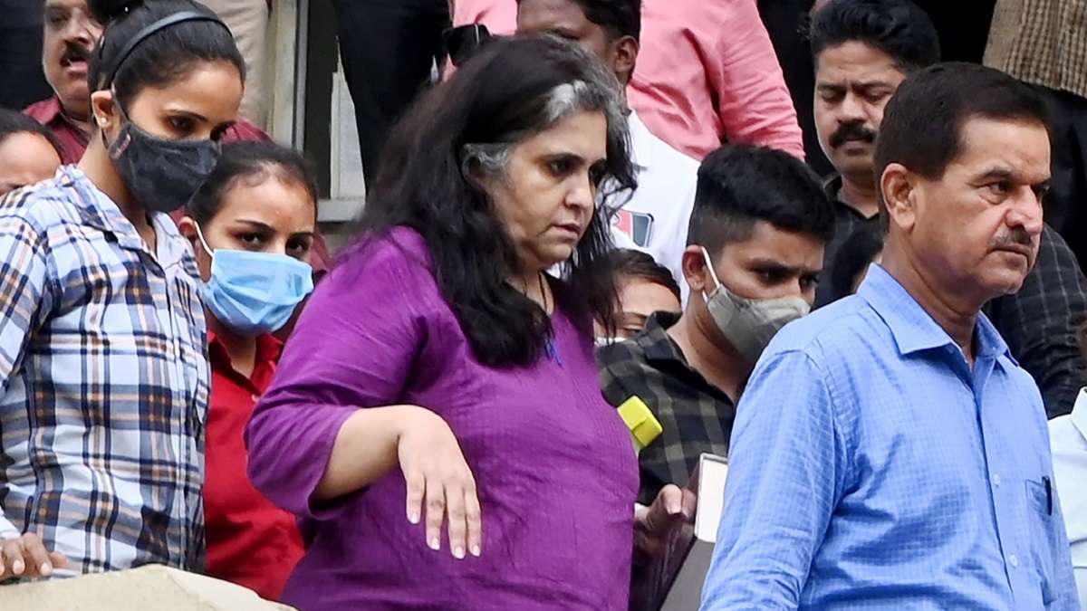 SC issues notice to Gujarat govt on social activist Teesta Setalvad's bail plea