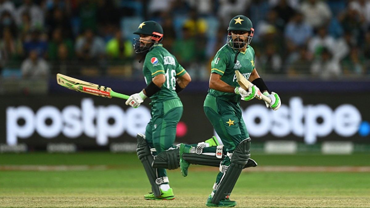 PAK vs ENG 2nd T20I: Babar Azam & Mohammad Rizwan demolish English attack, win 2nd T20I by 10 wickets