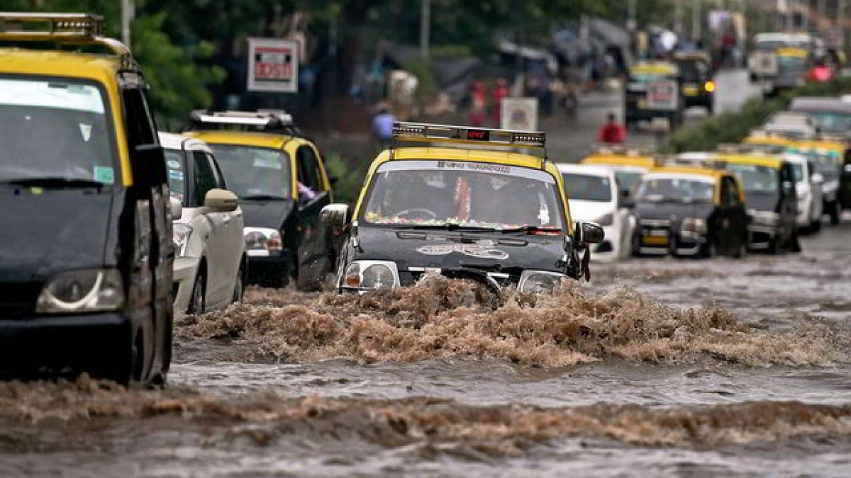 Mumbai Weather Heavy Rains Lash City More Showers To Follow Orange Alert In Raigad Ratnagiri 4283