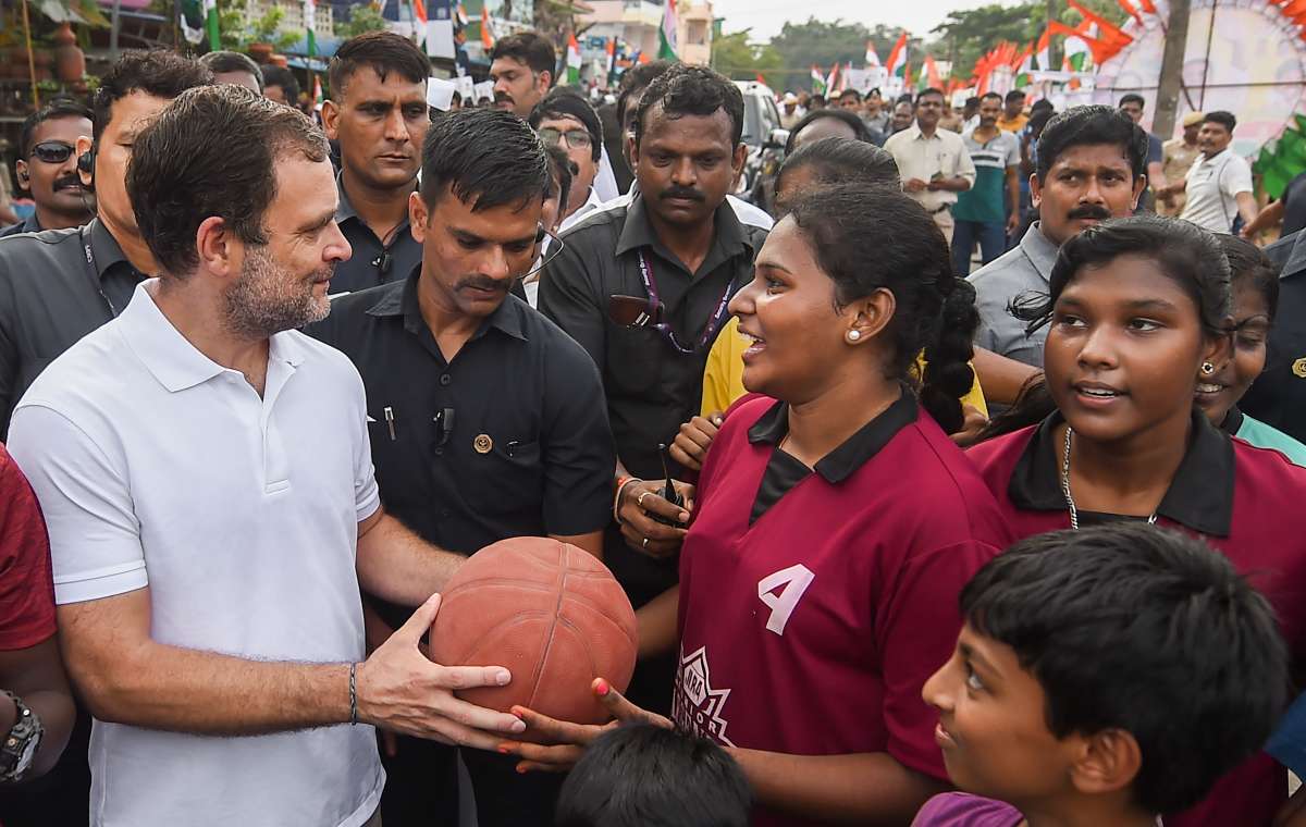 Tea, biscuits and talks with workers: How Rahul Gandhi signed off 'Bharat Jodo Yatra' in Tamil Nadu