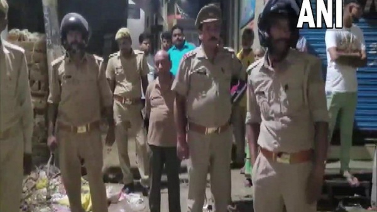 UP: Three dead as roof of two-storey building collapses in Deoria