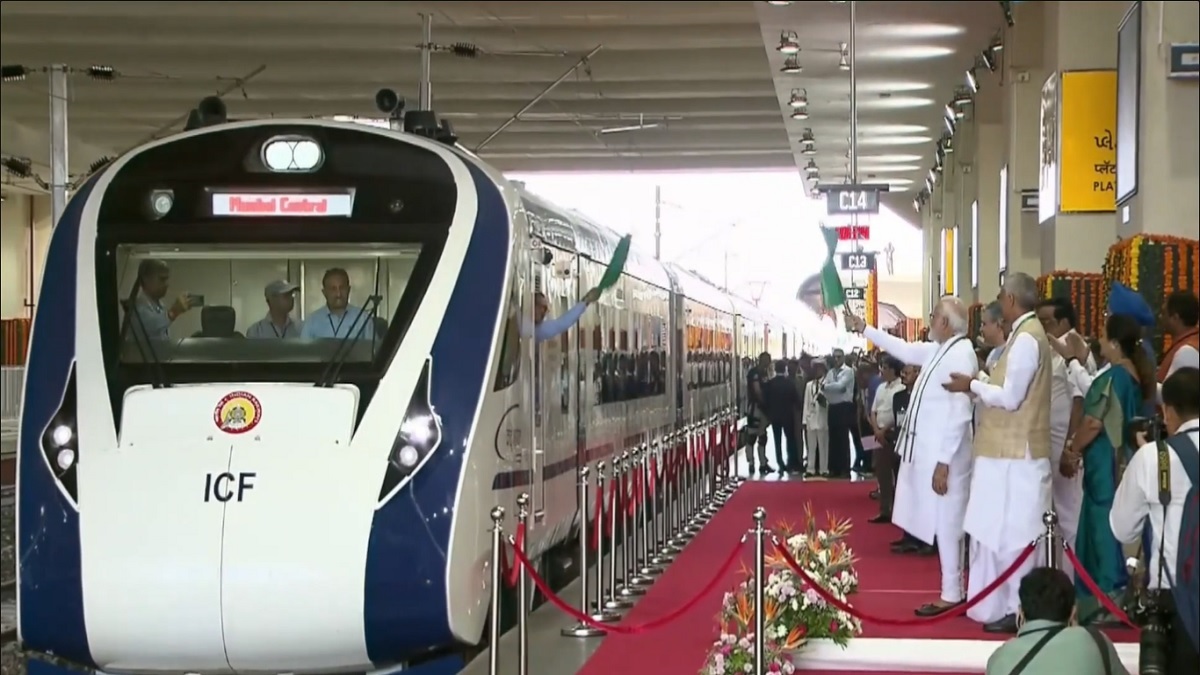 PM in Gujarat: Modi flags off 'Vande Bharat Express' at Gandhinagar station