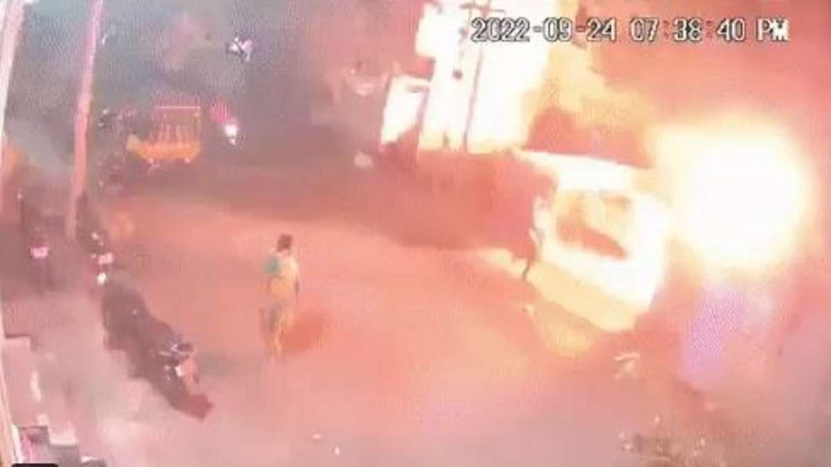 Tamil Nadu: Miscreants hurl three petrol bombs at RSS member's residence in Madurai | Caught on cam