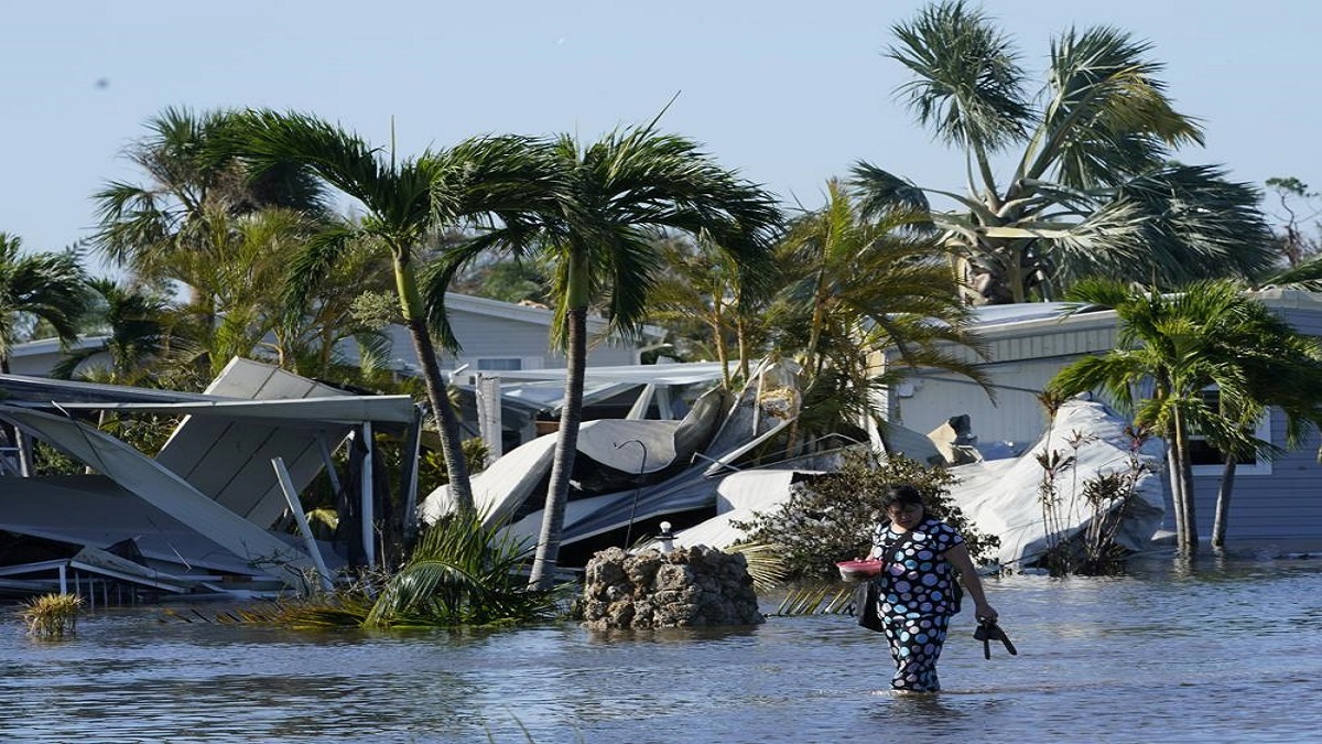 Millions trapped in Florida as Ian heads to South Carolina