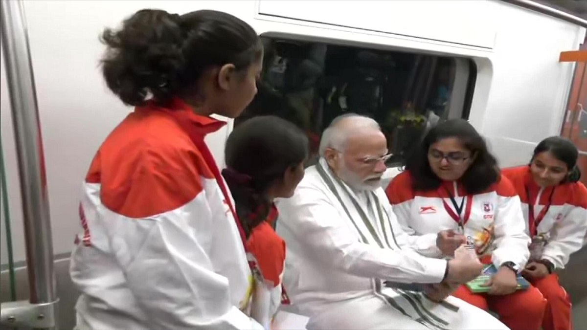 PM Modi inaugurates Phase I of Ahmedabad Metro rail project, takes ride | VIDEO