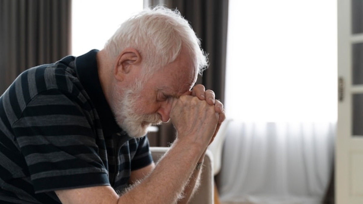 Image representing old man suffering from Alzheimer's disease