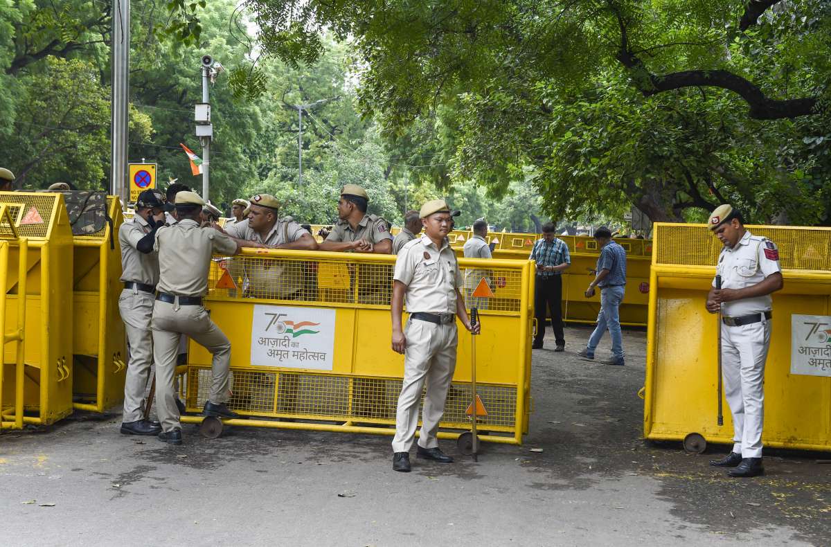 Delhi: Girl alleges assault at south ex club, says 'bouncers hit and tore her clothes'