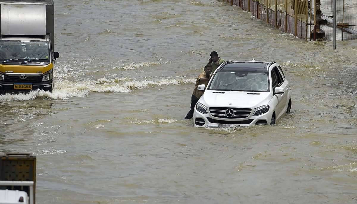 Bengaluru rains: Waterlogging receding near Eco Space, schools to remain closed in East Zone today