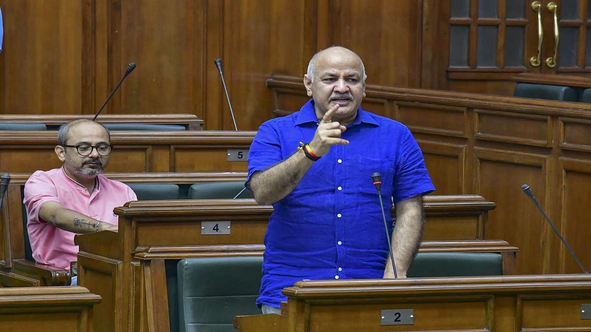 Manish Sisodia's 'Sunday breakfast' with school heads