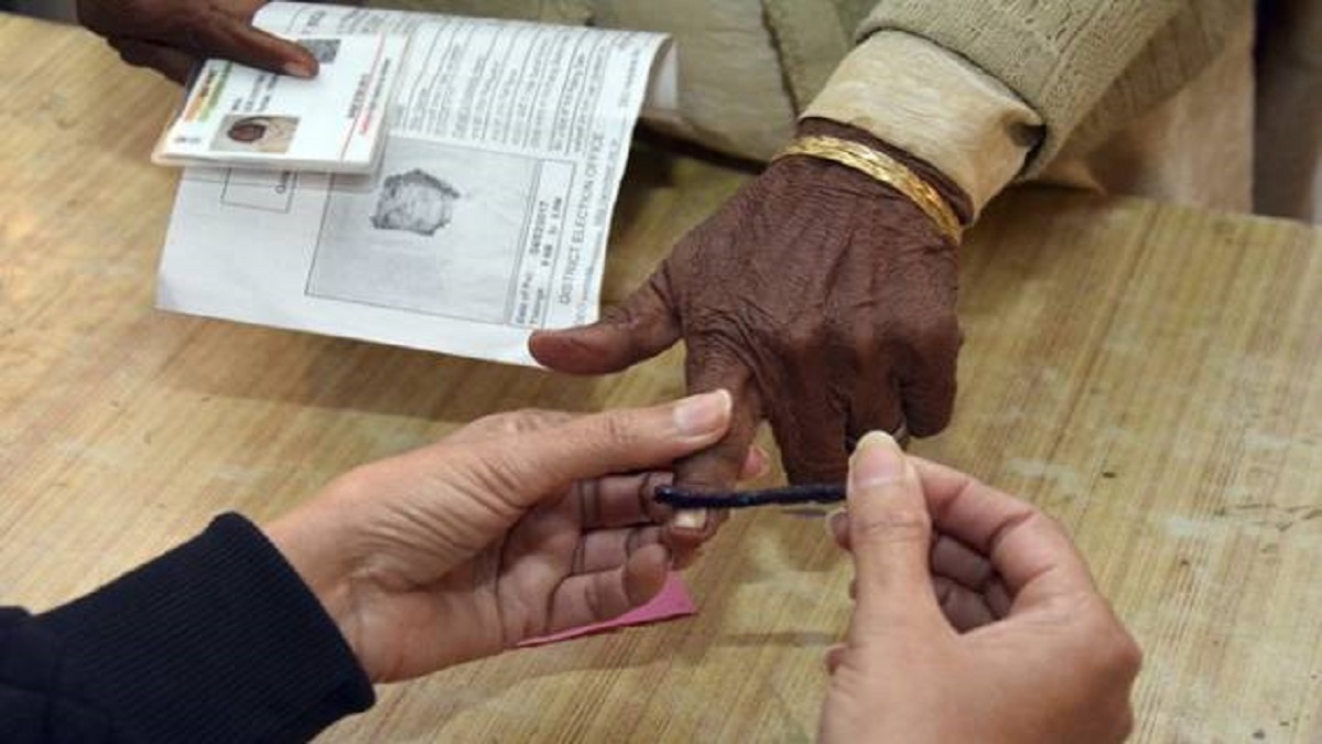 Gujarat polls 2022: Over 4.8 crore people eligible to cast vote, informs CEC Rajiv Kumar