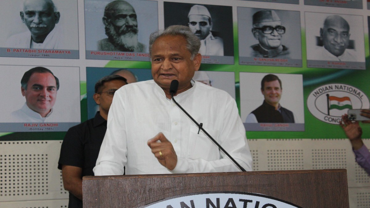 "Open a PMO in Gujarat..." Ashok Gehlot takes a dig at PM Modi's