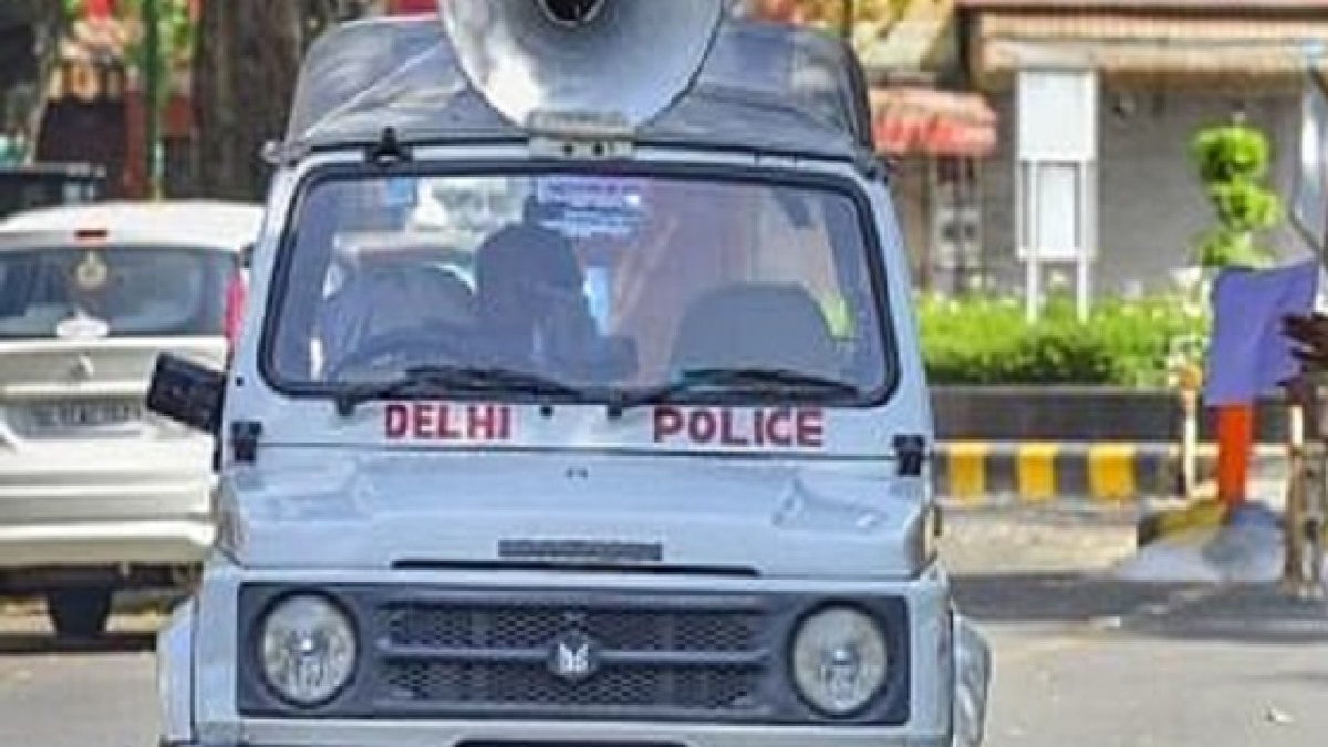 Delhi school Girl gangby two seniors inside washroom of Kendriya Delhi school Girl gangby two seniors inside washroom of Kendriya