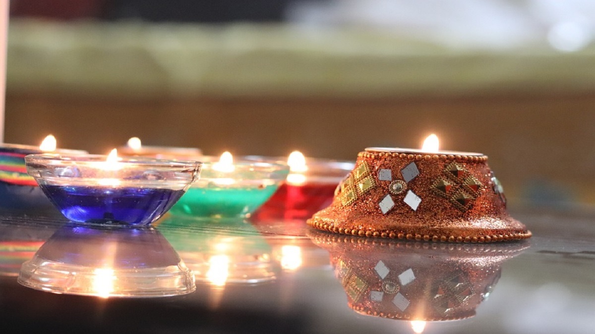 Diwali 2022: Best budget-friendly gifting ideas under Rs 10,000