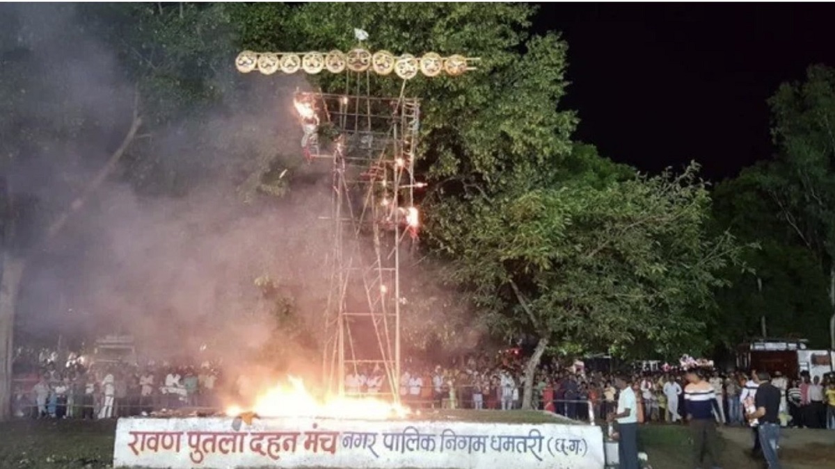 Chhattisgarh: Official suspended after Ravana effigy remains half-burnt on Dussehra