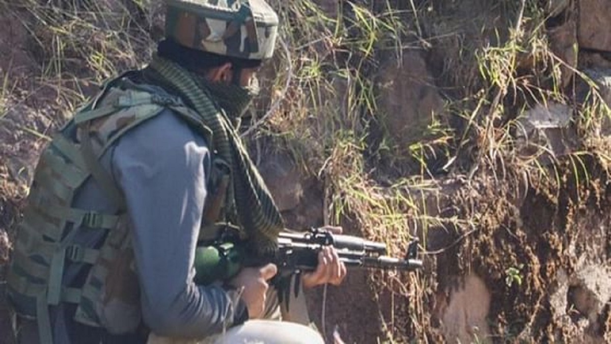 J&K: LeT terrorist killed in gunfight in Shopian's Baskuchan area, operation underway