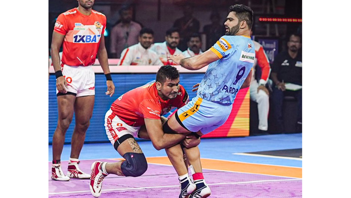 Pro Kabaddi League Gujarat Giants Thrash Up Yoddhas India Tv