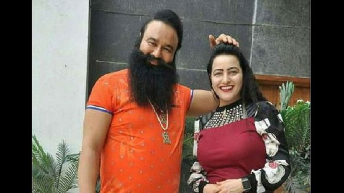 Baba Ram Rahim Xxx - Honeypreet will now be known as Ruhani Didi: Gurmeet Ram Rahim changes  adopted daughter's name | India News â€“ India TV