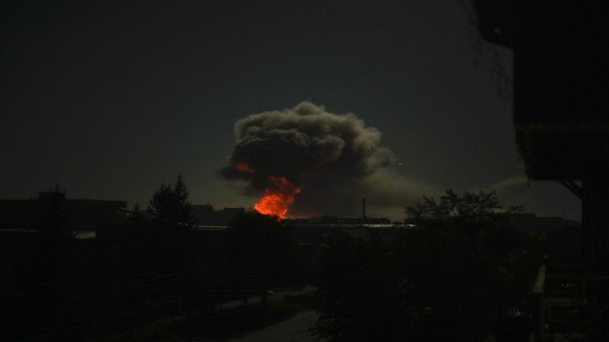 Perang Rusia-Ukraina: Beberapa ledakan mengguncang kota Kharkiv di timur Ukraina