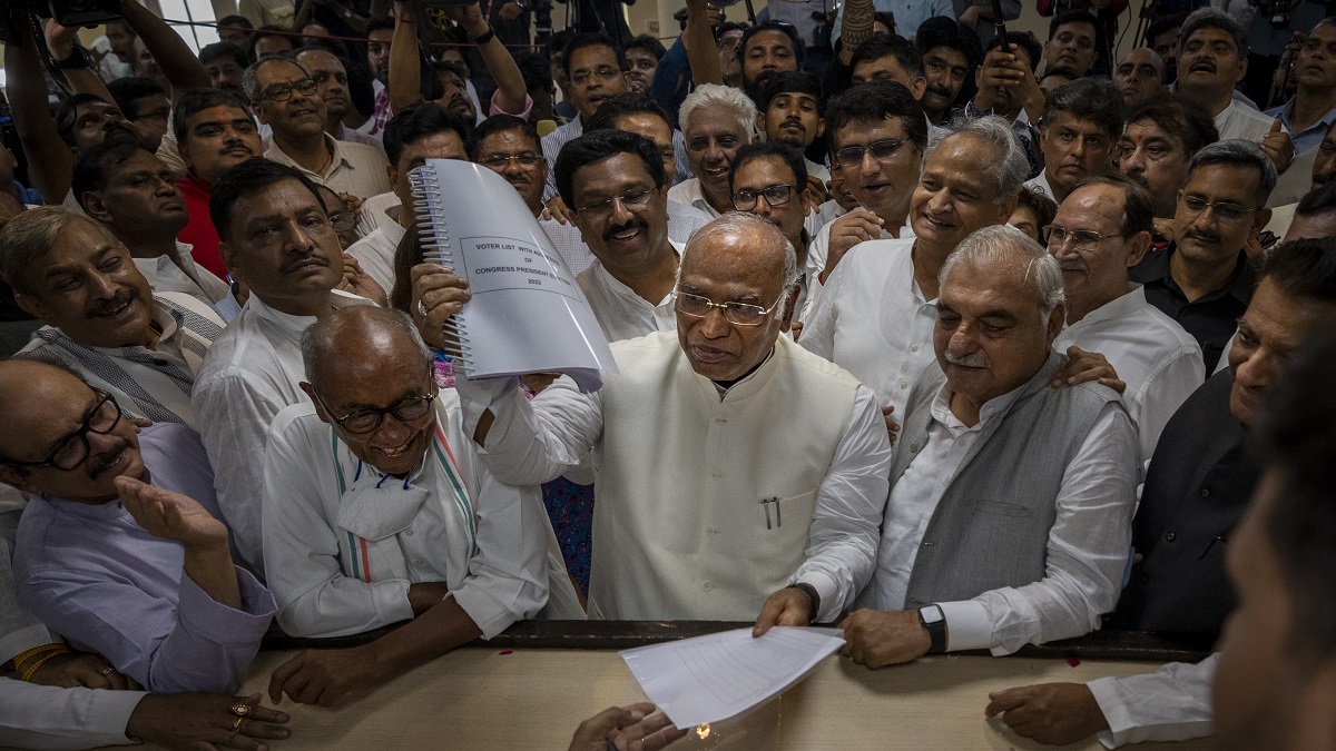 Entered polls not to oppose anyone but to strengthen the party, says Mallikarjun Kharge