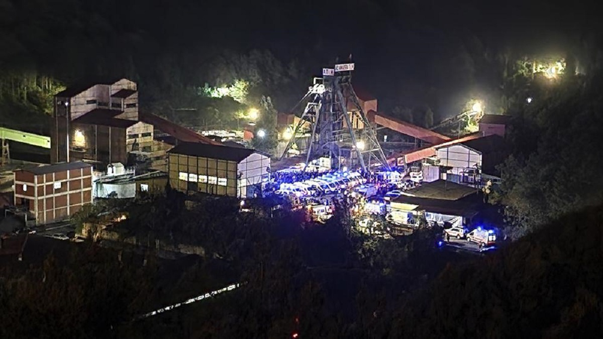 Turkey coal mine explosion: Death toll rises to 28; rescue operation underway