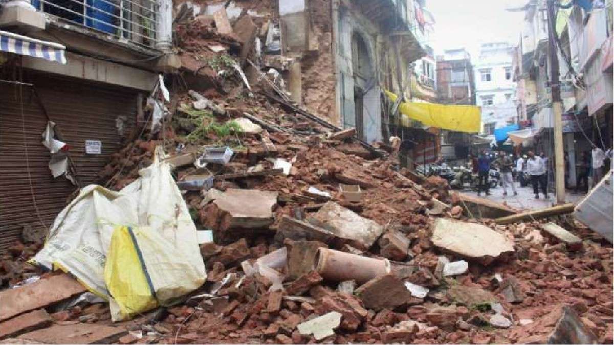 Mumbai: 1 tewas, 2 terluka setelah balkon runtuh di Trombay